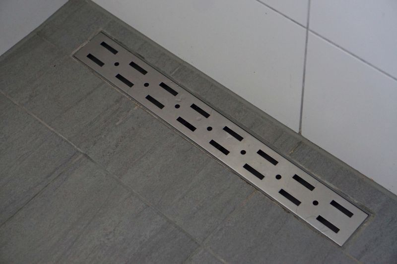Linear Drain Shower